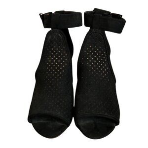 Universal Thread Black Suede Perforated Peep Toe Heeled Booties – Size 7